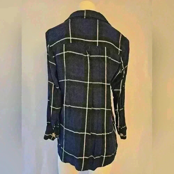 St. John's Bay Long Blue & Black Plaid Cardigan - Picture 3 of 4